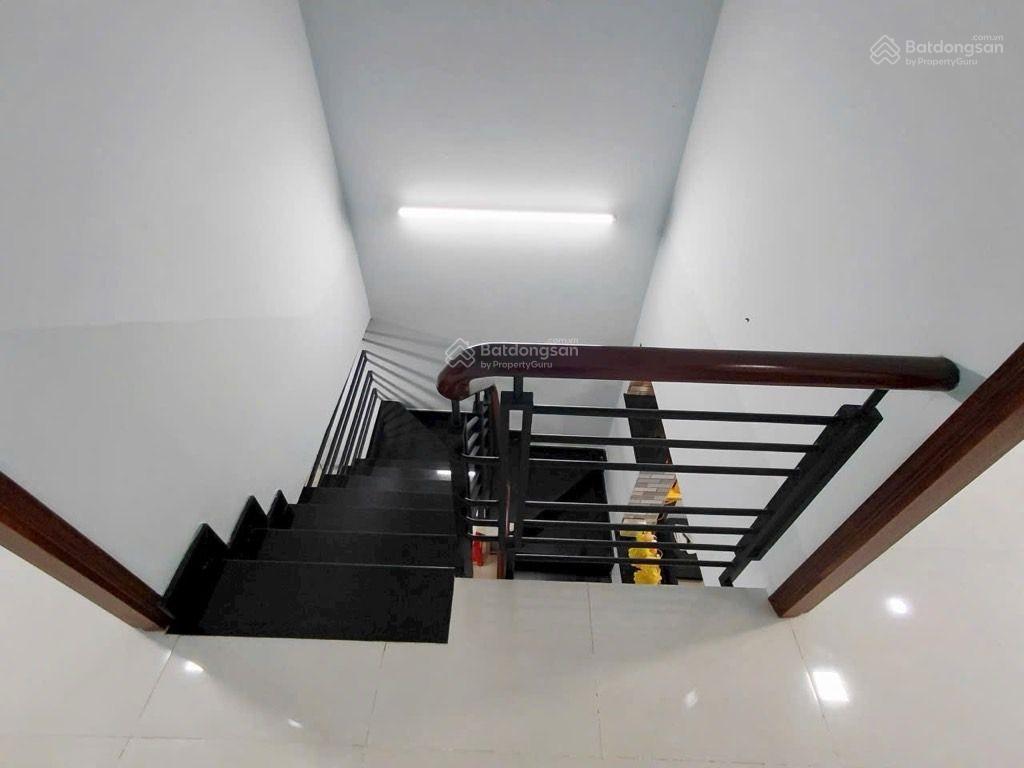 Bán nhà 2 tầng,gần hẻm xe hơi Lý thường Kiệt,p8, Tân Bình,diện tích 40 m2,giá nhỉnh 5 tỷ