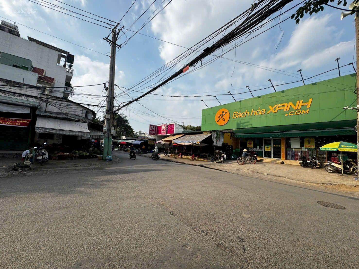 210m2 đất thổ cư mặt tiền chợ ở Dĩ An Kế bên KCN Sóng Thần dân đông kín
Trung tâm TP Dĩ An ngan