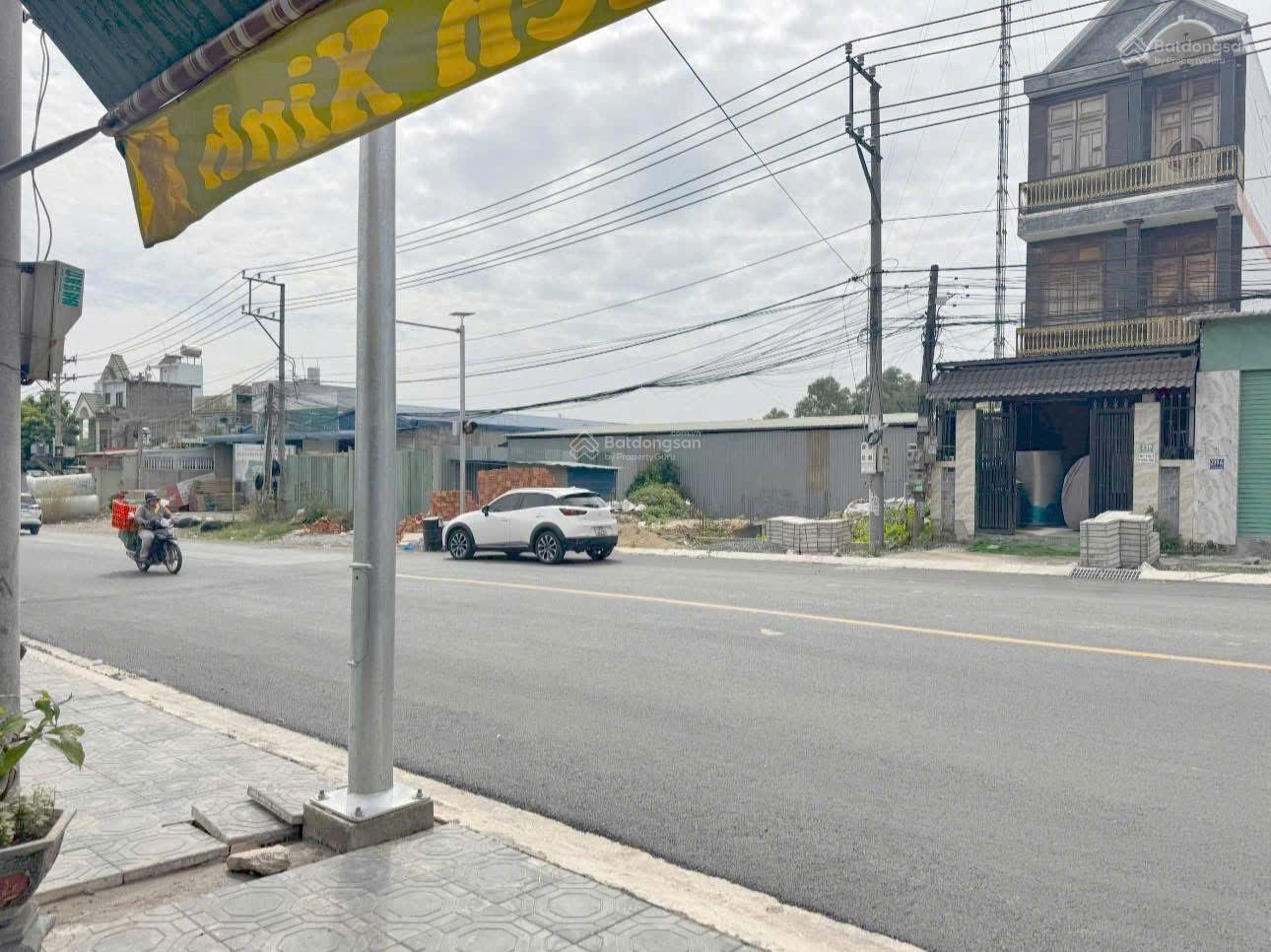 Hiếm  Bán đất mặt tiền Nguyễn Thị Tươi, Tân Đông Hiệp, giá chỉ 3,35 tỷ