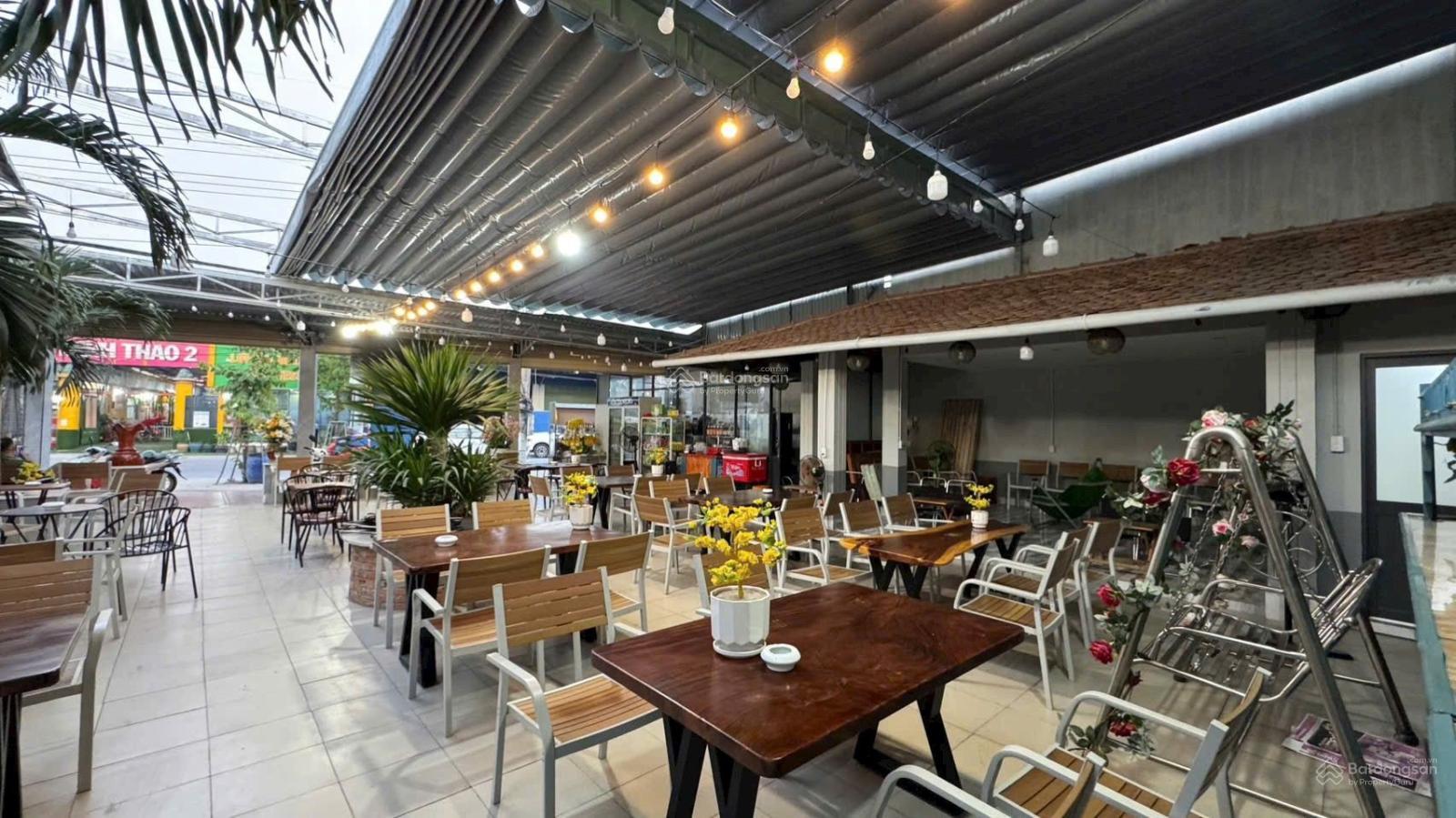 Bán gấp lô đất 261m2 mặt tiền 15m ngang đường Lê Thị Trung - Thuận An
Mặt tiền đông đúc kinh doan Bán gấp lô đất 261m2 mặt tiền 15m ngang đường Lê Thị Trung - Thuận An
Mặt tiền đông đúc kinh doan