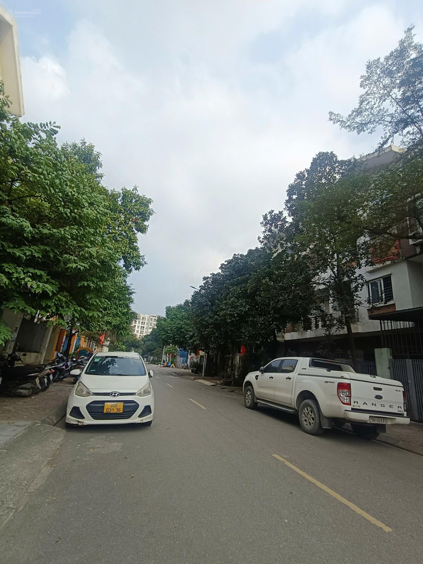 GIẢM 2 TỶ  KĐT VĂN KHÊ  83M  6 TẦNG  THANG MÁY  NHỈNH 21 TỶ