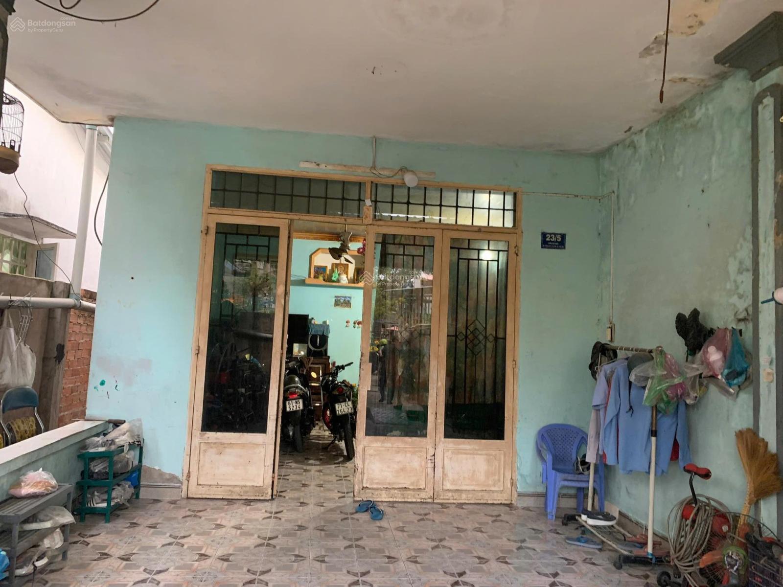 Bán đất tặng nhà cấp 4 nở hậu gần chợ Bờ Hồ trung tâm Dĩ An