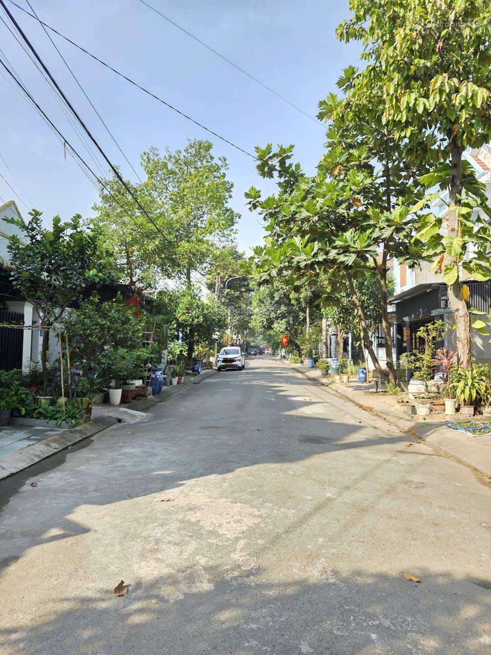 Chủ gửi bán gấp nhà đẹp trệt lầu ngay KDC Biconsi Tân Bình, Dĩ An