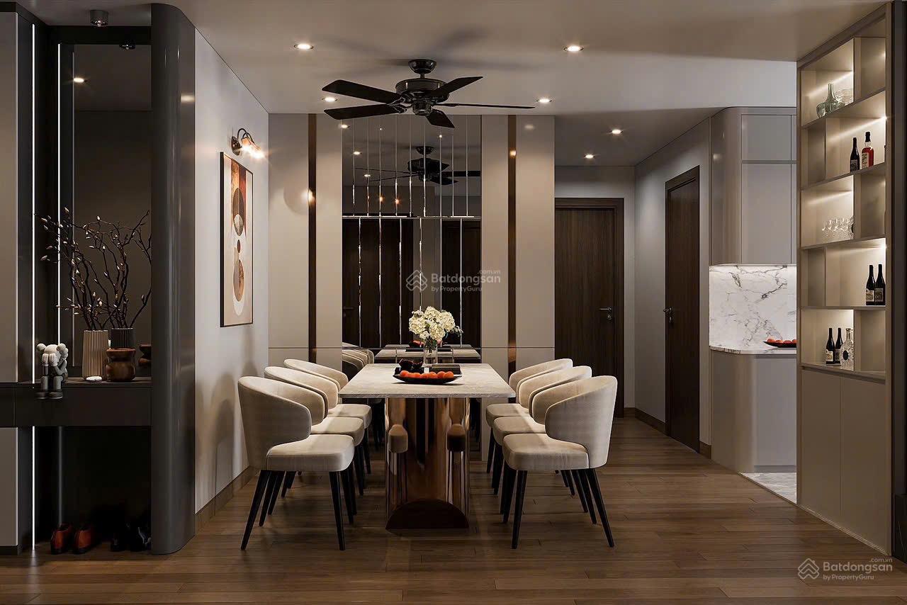 Chính chủ cần bán nhanh 2 Ngủ , View Đẹp , DT : 73m2 , Nội thất cơ bản , Tầng Trung , Giá : 5.59 tỷ