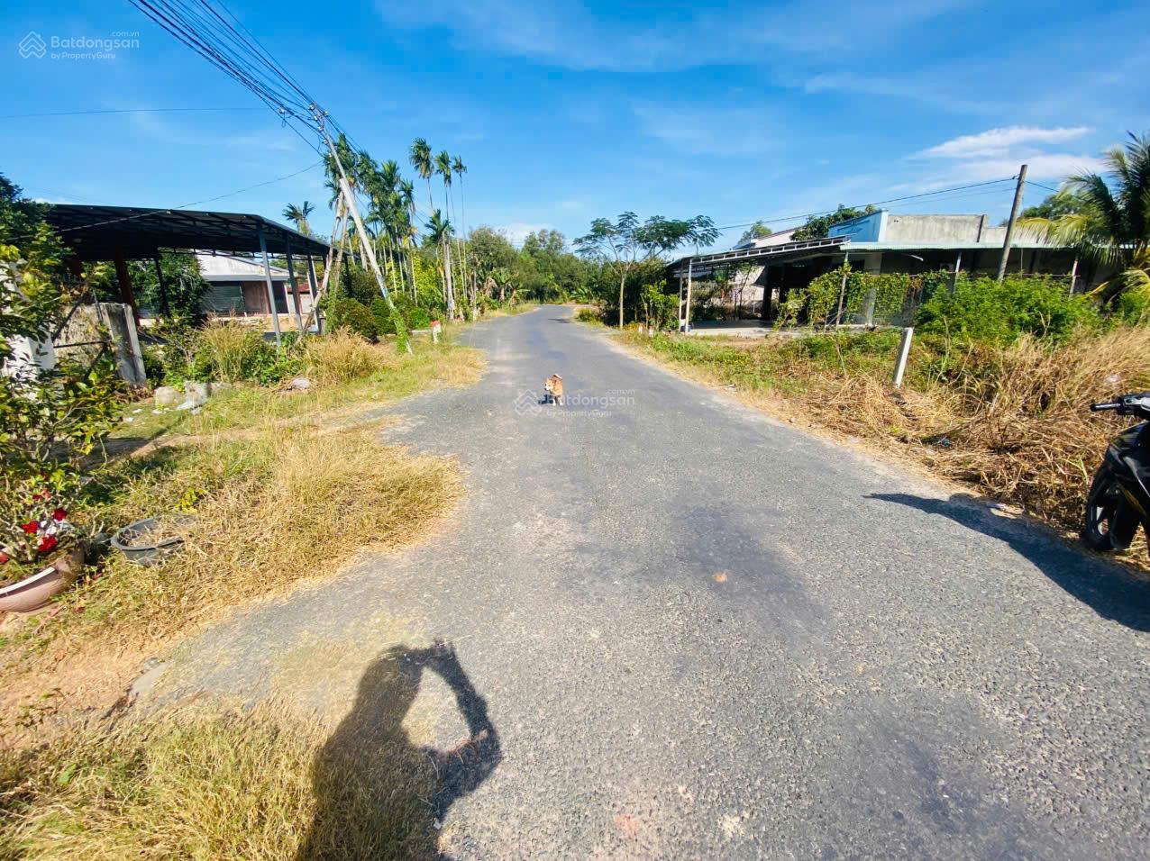 5x47 có thổ. Đường nhựa. gần cổng KCN. 650tr còn TL