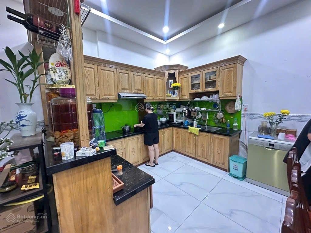 86m2 nở hậu vuông. Nhà 2 tầng, 3pn. Chỉ hơn 8tỷ. Đường Nguyễn Oanh, P17 Gò Vấp.
Gần chung cư An Lộc 86m2 nở hậu vuông. Nhà 2 tầng, 3pn. Chỉ hơn 8tỷ. Đường Nguyễn Oanh, P17 Gò Vấp.
Gần chung cư An Lộc