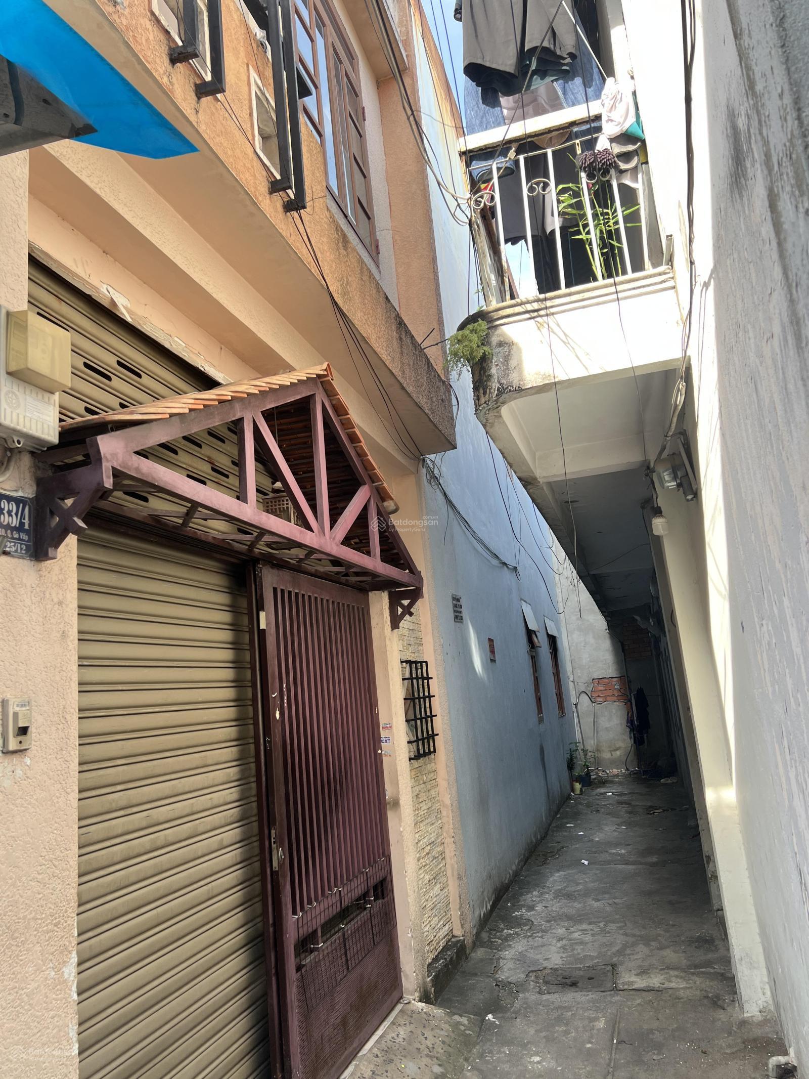 Bán nhà 1 trệt 2 lầu. Hẻm 379 Quang Trung P10 GV . Xe hơi vào tới nhà. DT 4 x 15 .