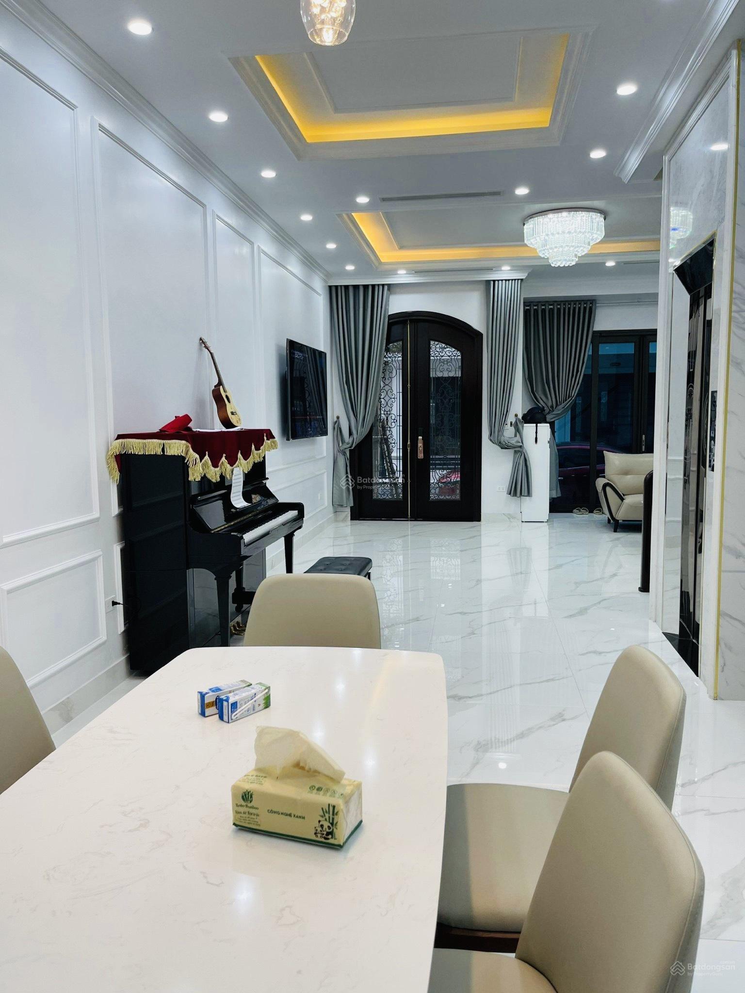 Liền kề Ngọc Trai hoàn thiện full đồ có thang máy có sẵn HĐ cho thuê !!!