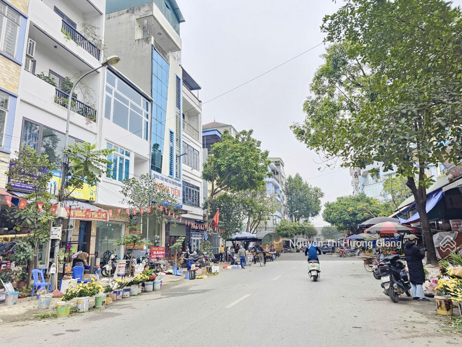 BÁN GẤP NHÀ MP VĂN LA - Hà Đông. 50m2 - 5 tầng - Kinh doanh đẳng cấp - Giá rẻ đầu tư.