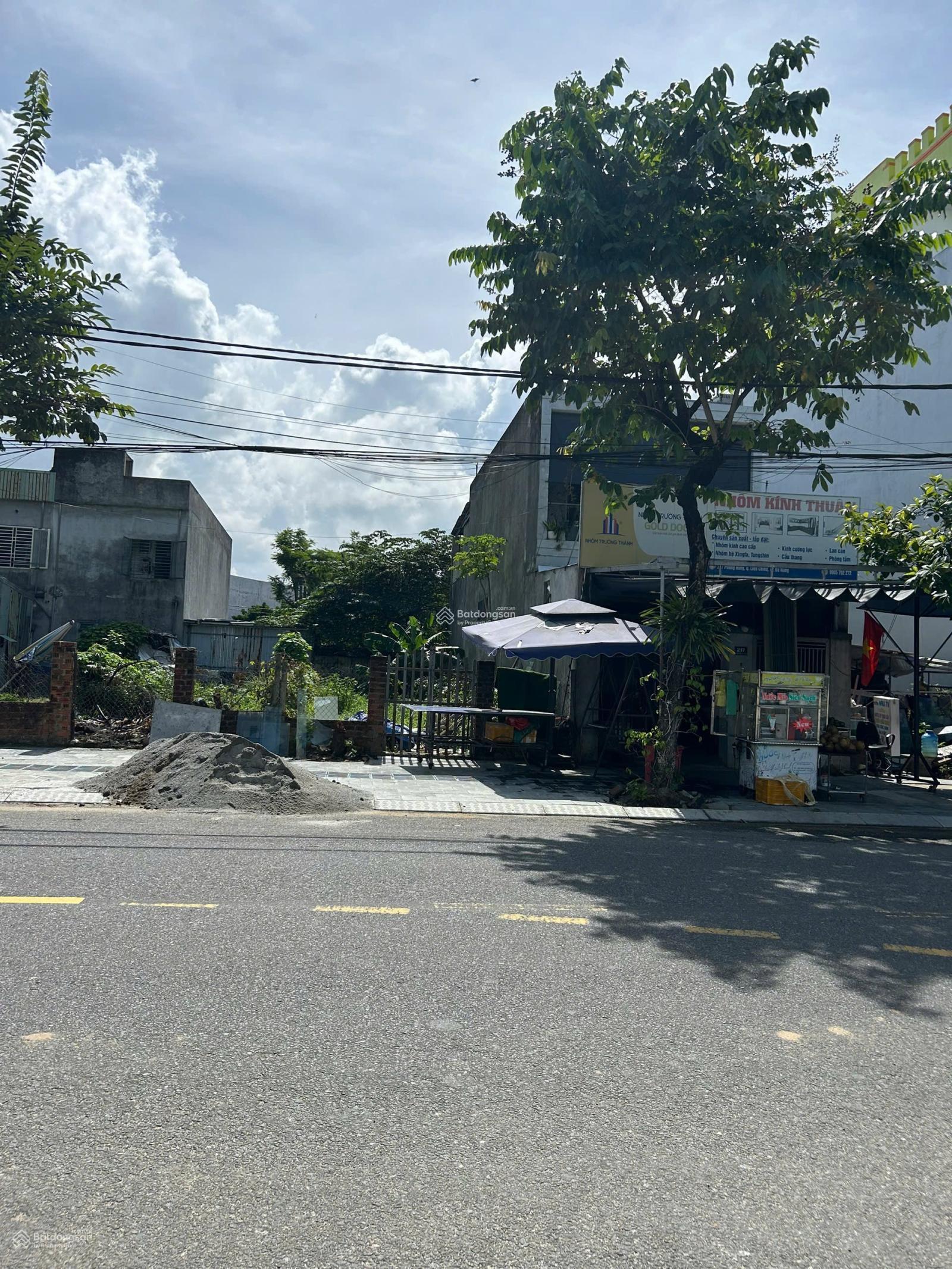 Bán đất vàng Phùng Hưng giao Phú Xuân 2, trung tâm kết nối huyết mạch giá tốt đầu năm chỉ 100tr/m2