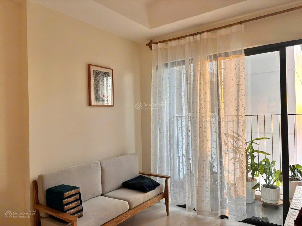 CĂN HỘ NHƯ ẢNH - 13,5 TRIỆU CÓ TL ,2PN 1WC FULL NỘI THẤT, 60M2 . CÒN VÀI CĂM 2PN 3PN