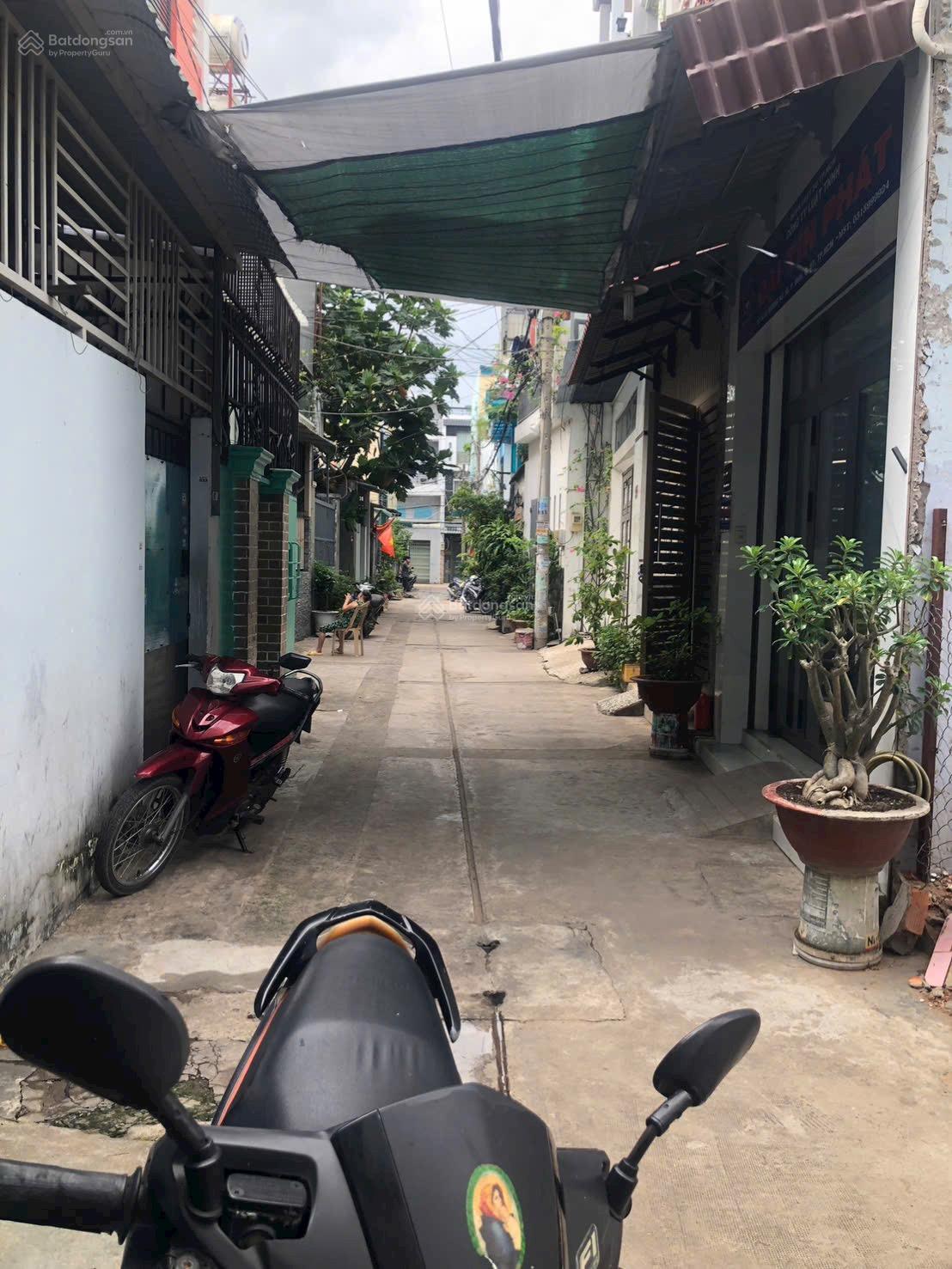 Nhà đường Số 16, P. BHH, Bình Tân, DT: 4x21m, nhà trọ cho thuê 10tr, hẻm 4,5m