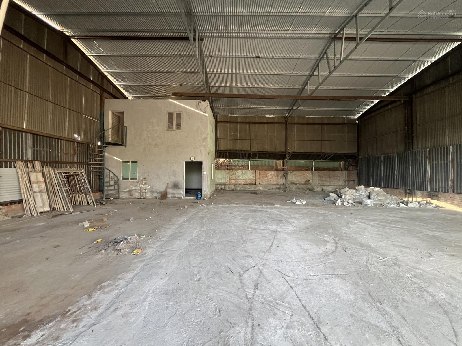 CHO THUÊ XƯỞNG 660M2 DĨ AN ĐƯỜNG XE CÔNG CÓ ĐIỆN 3 PHA