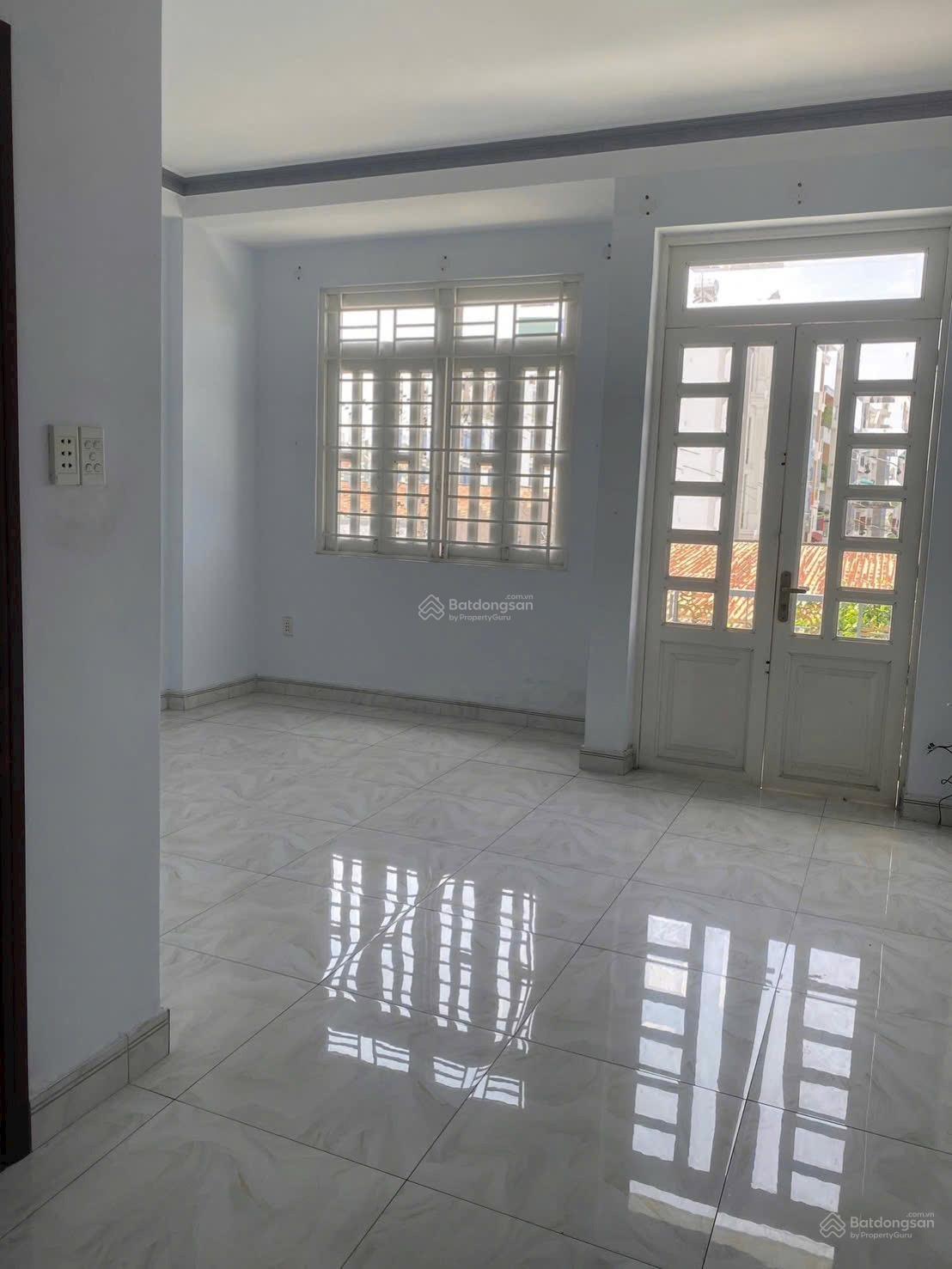 CHỈ 5,58 TỶ - NHÀ MẶT TIỀN 3 TẦNG BÌNH TÂN - 5X20, NỞ HẬU 6M - ĐƯỜNG 8M - SÁT AEON TÂN PHÚ.