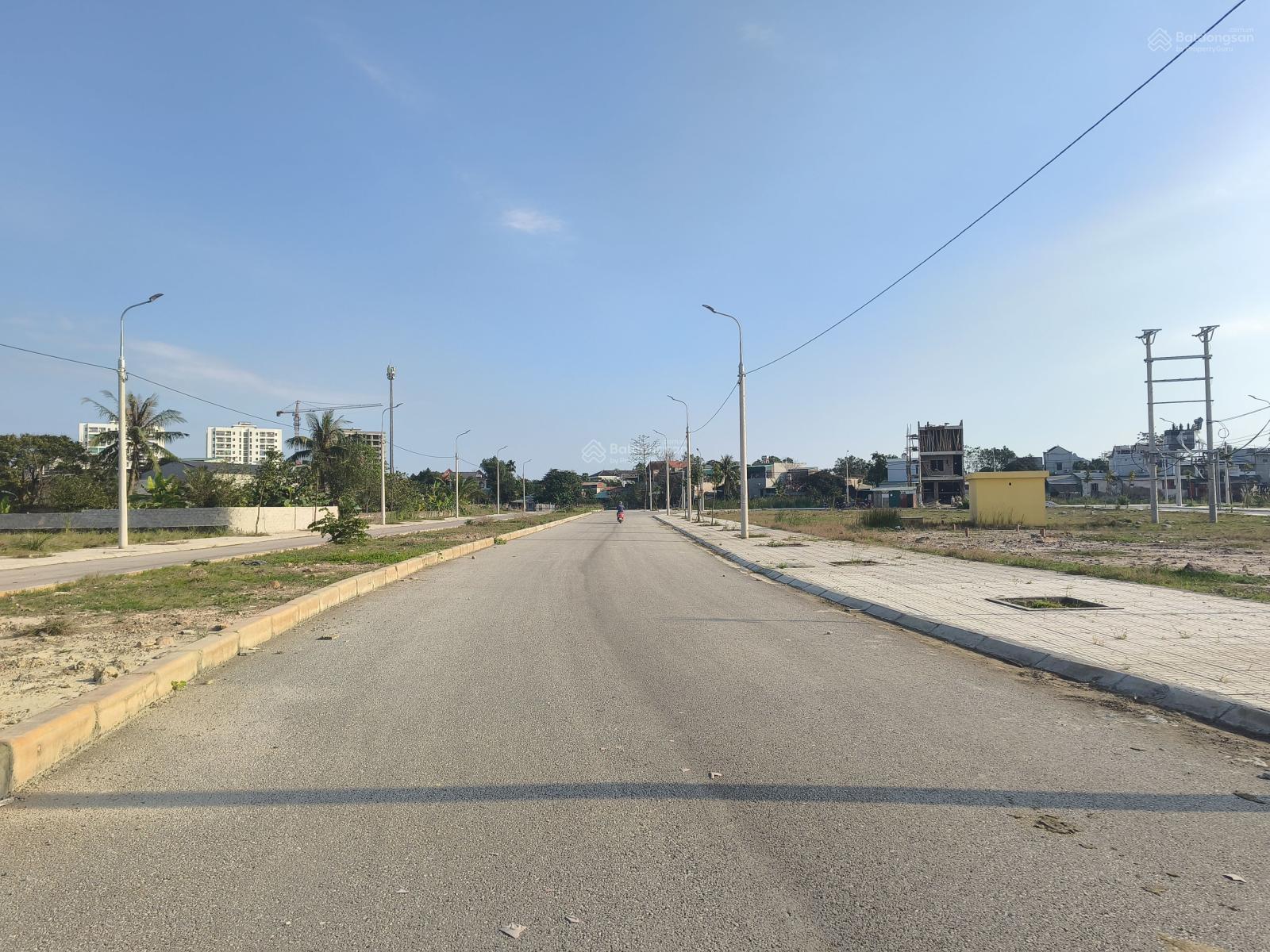 SIÊU RẺ! Đất trung tâm TP, phường An Hưng giá rẻ bằng 1/2 khu lân cận