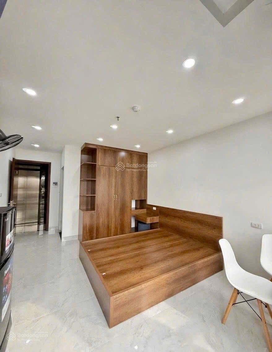 Tòa căn hộ dịch vụ Trung Phụng DT 1.5 tỷ/năm, 21 phòng, ba gác, gần ôtô, thang máy, 86m