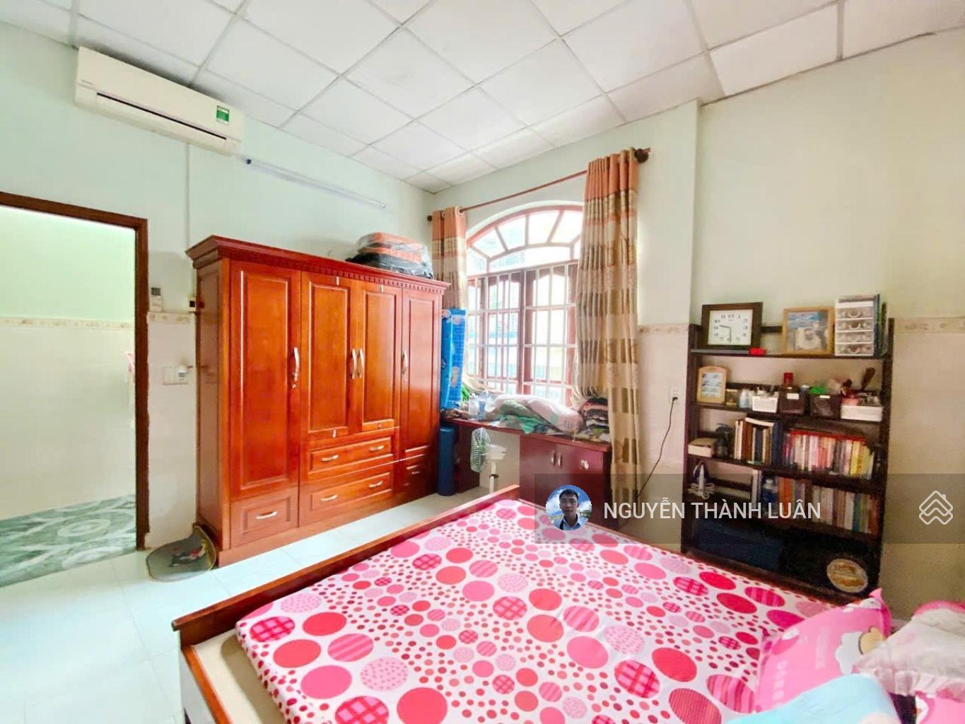 Nhà 2 TẦNG Phan Huy Ích - ngay Emart - 5.6x11m