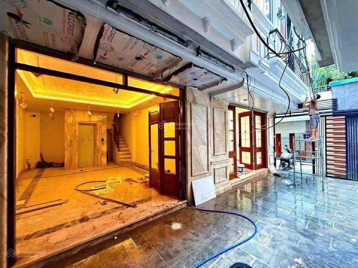 NHÀ ĐẸP Ở NGAY PHỐ HOA LƯ HAI BÀ TRƯNG 60M 5 TẦNG 14 TỶ