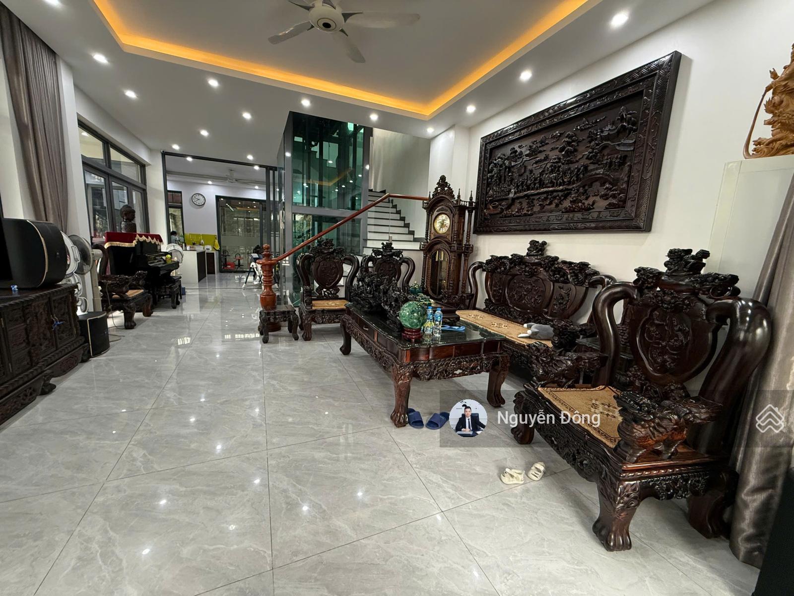 Chính chủ cần bán biệt thự KĐT Dương Nội 180m2 hoàn thiện full thang máy nhà đẹp ở ngay Chính chủ cần bán biệt thự KĐT Dương Nội 180m2 hoàn thiện full thang máy nhà đẹp ở ngay