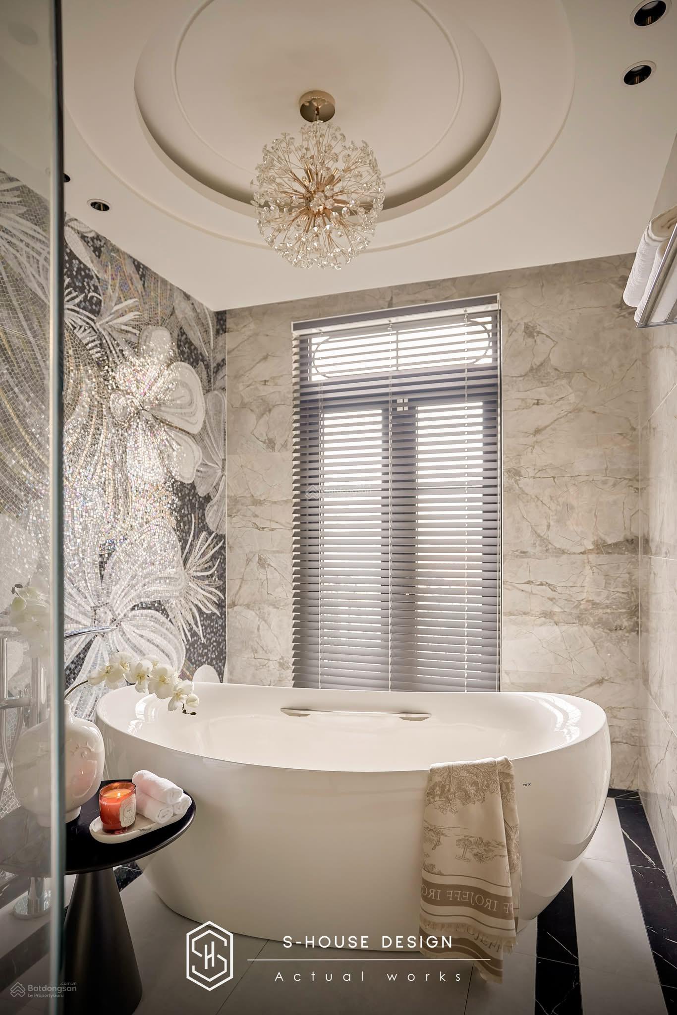 MẶT NGÕ Tức Mạc Phố Trần Hưng Đạo HOÀN KIẾM, dt 115m 8 tầng + 1 tum mặt tiền 7,5m giá 65tỷ