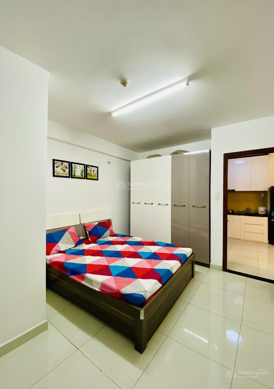 Cho thuê căn hộ 8x plus căn góc 81m 2pn2wc nhà đầy đủ nội thất giá 12tr 0932 834 ***