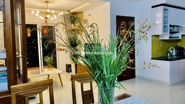 Cho thuê căn hộ 8x plus căn góc 81m 2pn2wc nhà đầy đủ nội thất giá 12tr 0932 834 ***