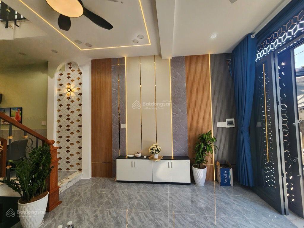 XE HƠI ĐỖ CỔNG SÁT MẶT TIỀN NHÀ MỚI 48M2 3PN 5,96 TỶ FULL NỘI THẤT CÓ PN TRỆT XE HƠI ĐỖ CỔNG SÁT MẶT TIỀN NHÀ MỚI 48M2 3PN 5,96 TỶ FULL NỘI THẤT CÓ PN TRỆT