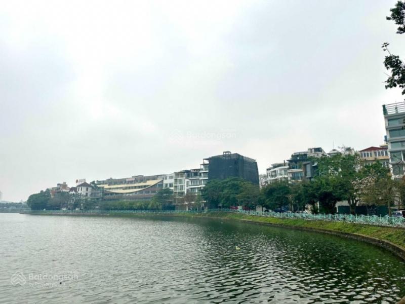 Bán mảnh đất vàng 300m2 mặt phố Vũ Miên, mặt Hồ nhánh của Hồ Tây