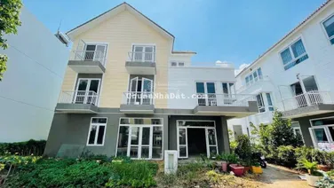 Bán gấp - Căn biệt thự đơn 216m2 . Mặt tiền dài 18m . Cực kỳ đẹp giá tốt nhất dự án Park Riverside.