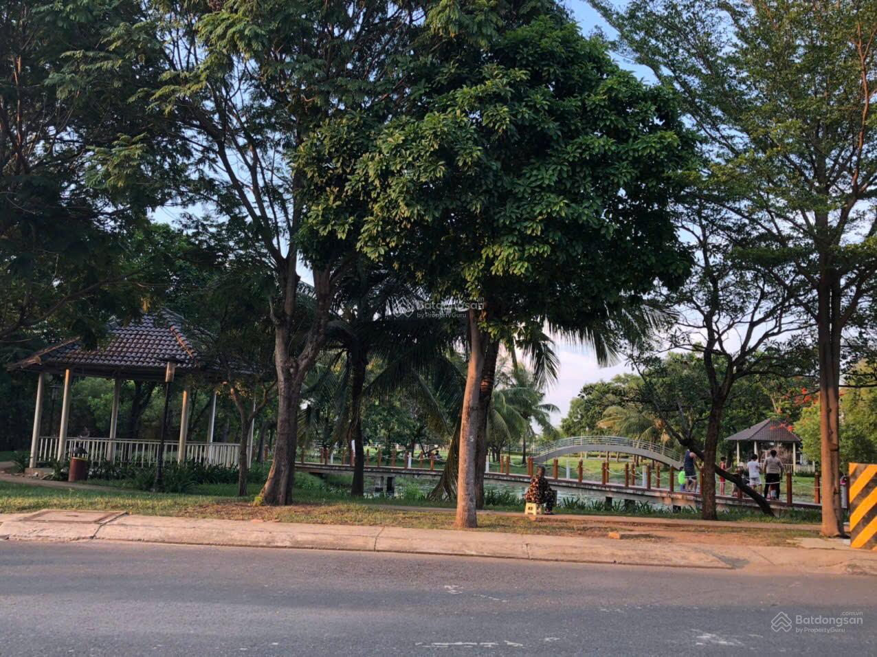 Bán gấp - Căn biệt thự đơn 216m2 . Mặt tiền dài 18m . Cực kỳ đẹp giá tốt nhất dự án Park Riverside. Bán gấp - Căn biệt thự đơn 216m2 . Mặt tiền dài 18m . Cực kỳ đẹp giá tốt nhất dự án Park Riverside.