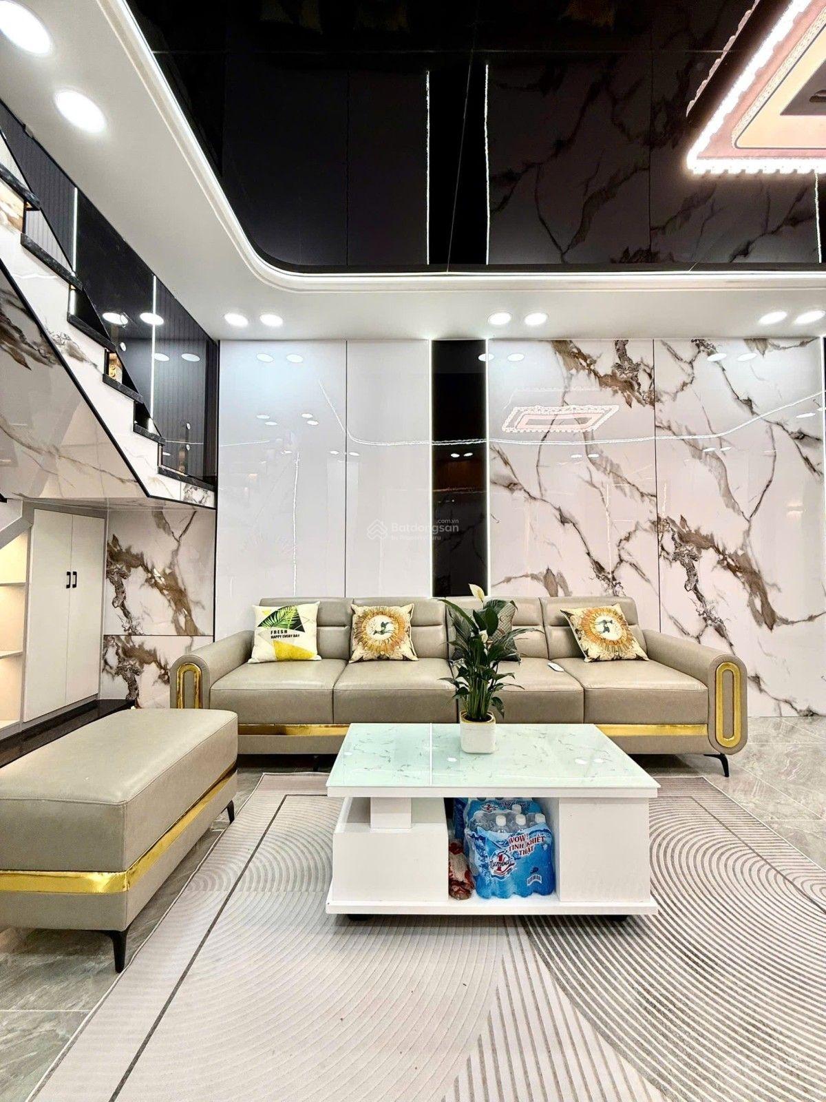 Nhà Đẹp Trung Mỹ Tây Q12, 64m2 (4.2x15m), 3PN, Full Nội Thất, 4.8 tỷ.