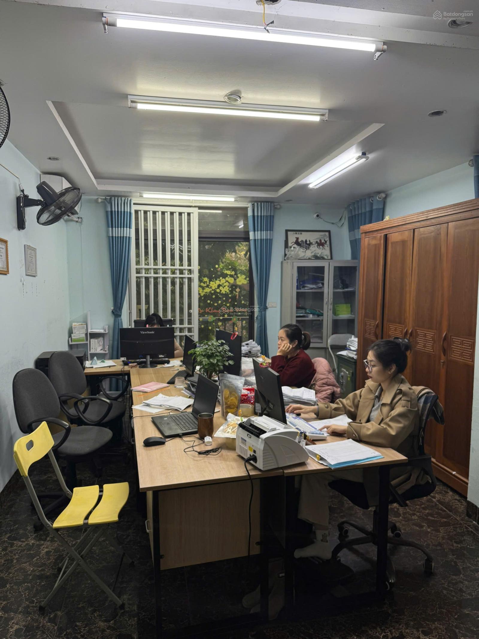 CHO THUÊ NHÀ 4 TẦNG  CĂN GÓC KĐT AO SÀO Diện tích đất: 110m²