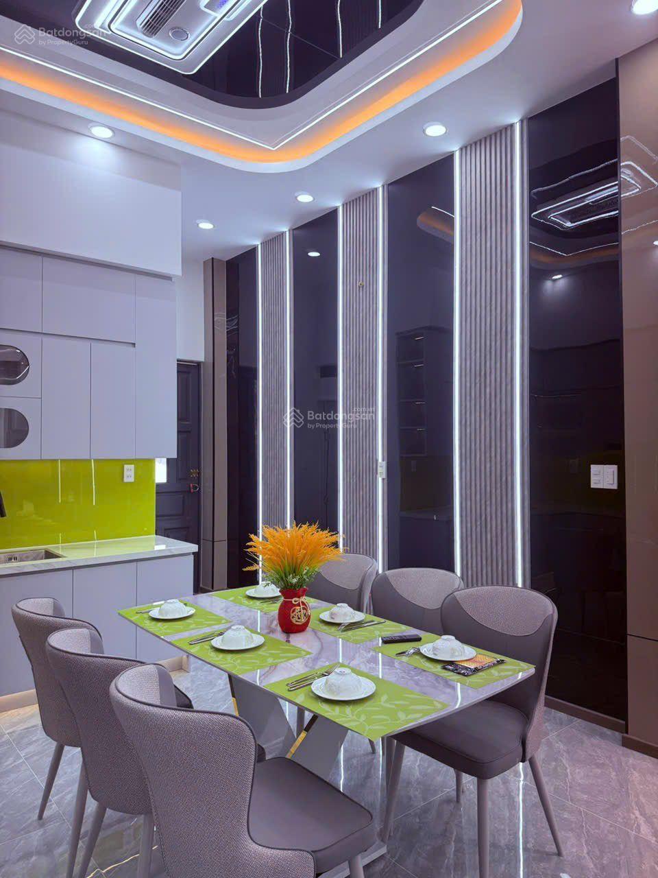 Bán nhà trệt 2 lầu hoàn công kdc gần chợ , trung tânm yte dt dt 60m gia 5ty5 tl lh 0906 309 ***