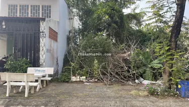 Cần bán lô đất KDC Long Hậu Nam Sài Gòn. DT: 5m x 18m hướng Đông, giá 2 tỷ 350tr. Sổ đỏ riêng