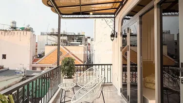 Nhà đẹp đón tết 2026 ngay khu phố ẩm thực phan xích long 35 m2 7 tỷ 850 Tl