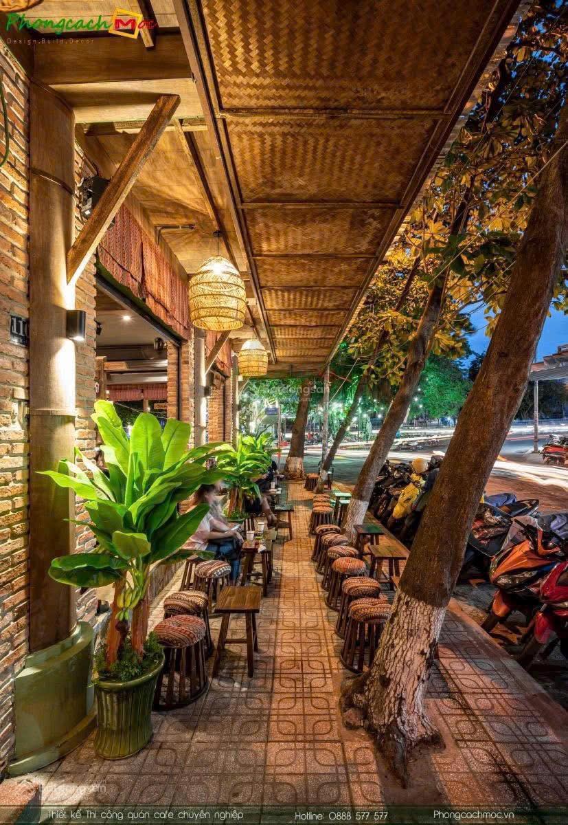 Cho thuê nhà mặt phố to nhất Nguyên Hồng, Đống Đa, mặt tiền 35m siêu rộng, kinh doanh mọi mô hình