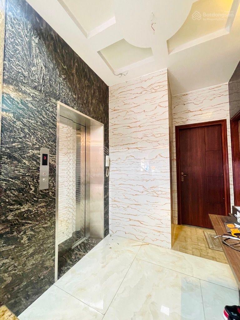 Chủ định cư Úc ra gấp biệt thự, mặt tiền đường Linh Đông , 18 x 25 =450 m2, 34 tỷ.