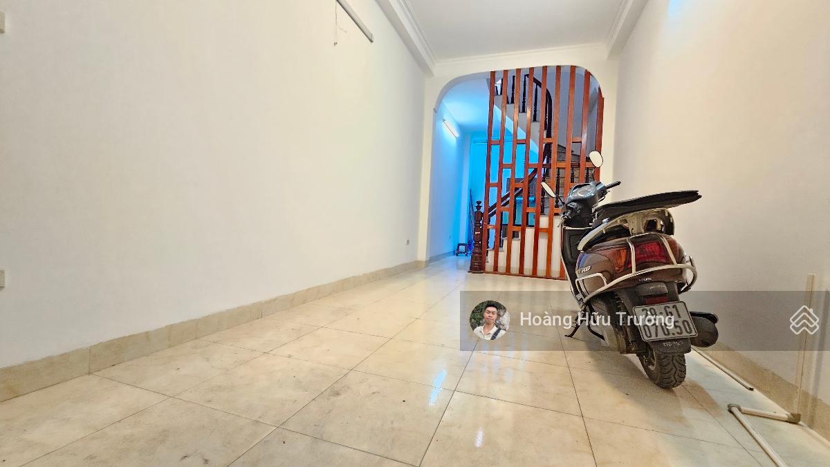 Bán nhà Thuỵ Khuê - Trích Sài DT 32m2 5 tầng - Ngõ thông - Gần phố - Dân xây chắc chắn!!!