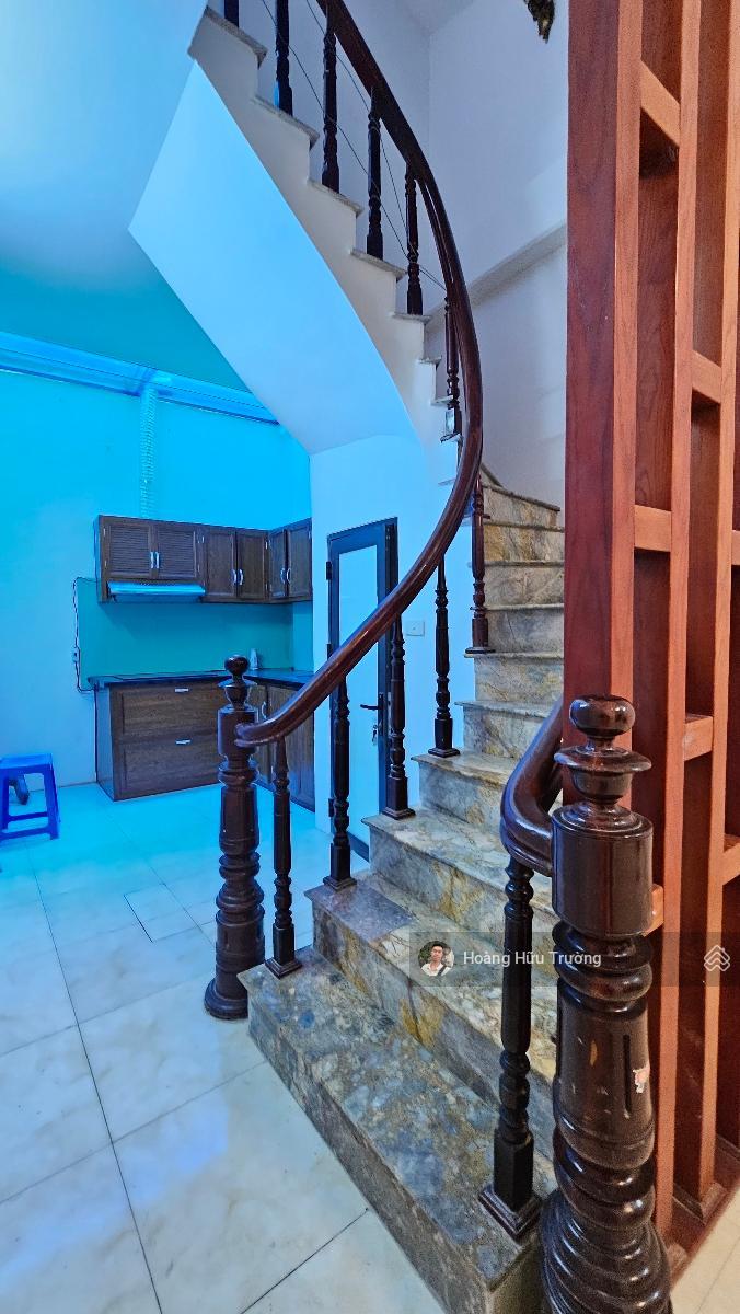 Bán nhà Thuỵ Khuê - Trích Sài DT 32m2 5 tầng - Ngõ thông - Gần phố - Dân xây chắc chắn!!!