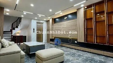 NHÀ ĐẸP HOÀNG CẦU ĐỐNG ĐA: THANG MÁY XỊN, GẦN HỒ, SỔ ĐỎ HOA HẬU _ Liên Hệ 0886 896 ***