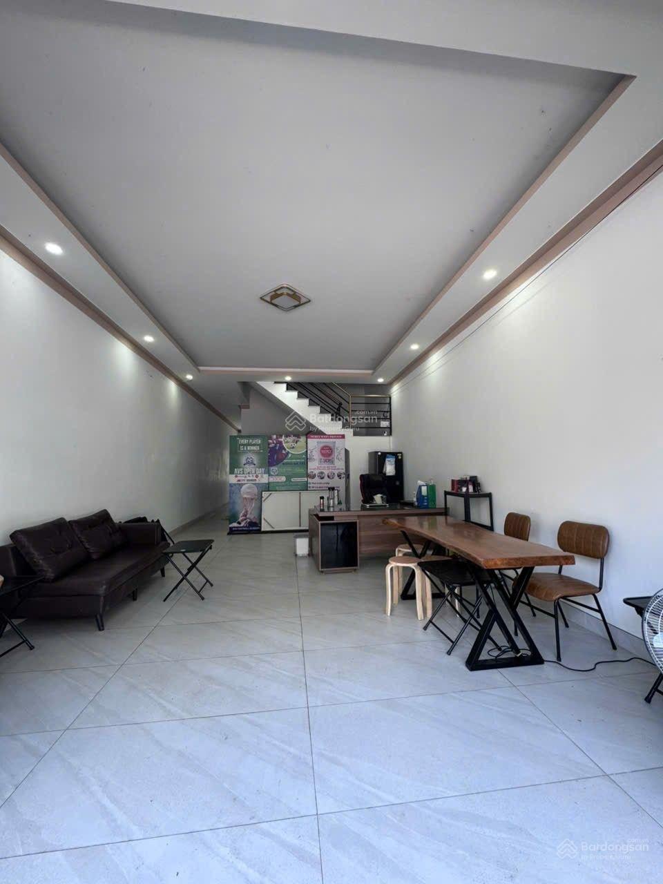 Bán căn nhà khu H20 vị trí trung tâm Bà Rịa, gần trường mầm non Họa Mi, cách Nguyễn Văn Trỗi 30m.