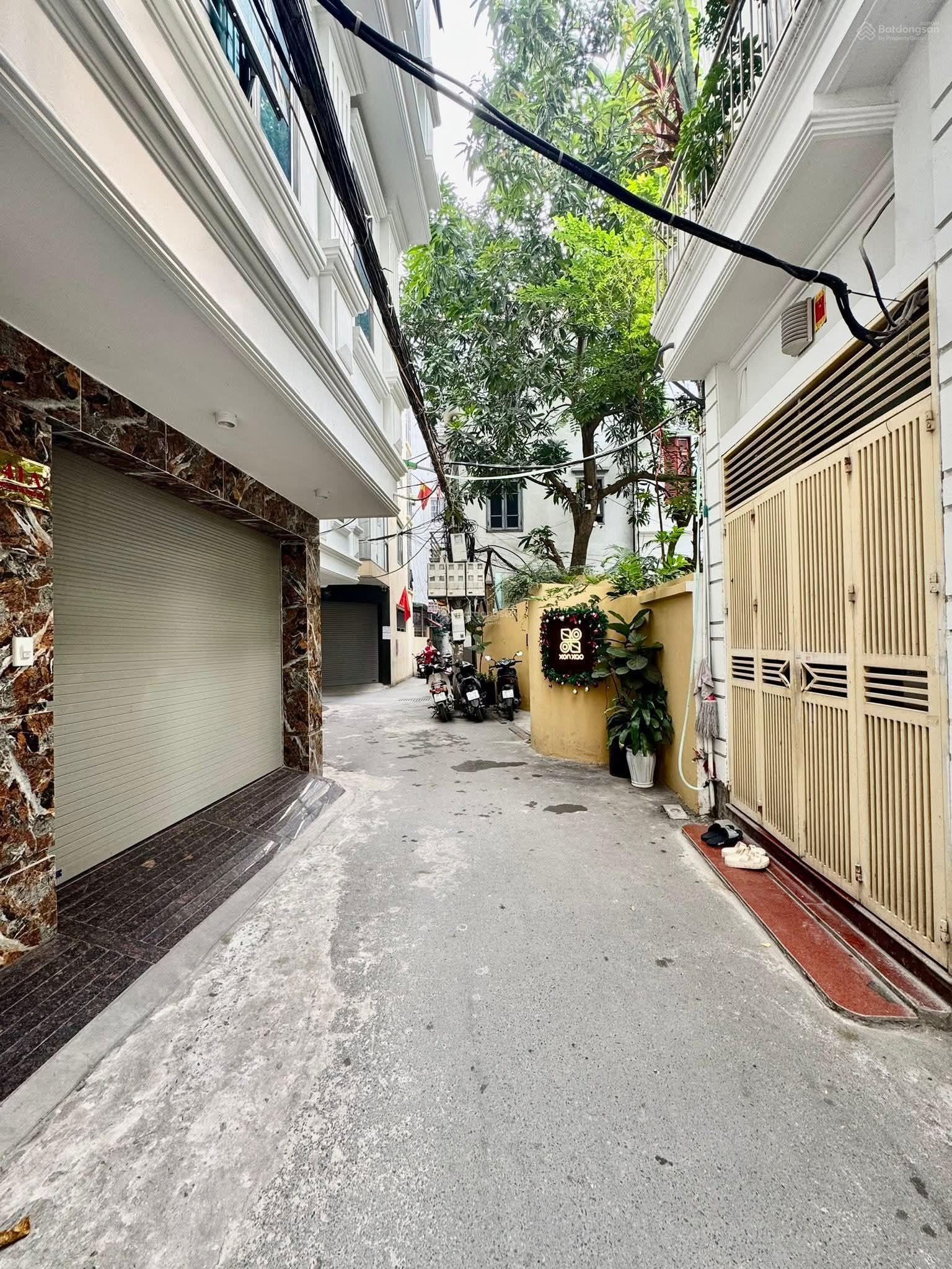 HÀNG HIẾM! Bán đất khu Mai Dịch, Hồ Tùng Mậu, Cầu Giấy, sát phố, 81m, mt 6m giá 16.x tỷ.