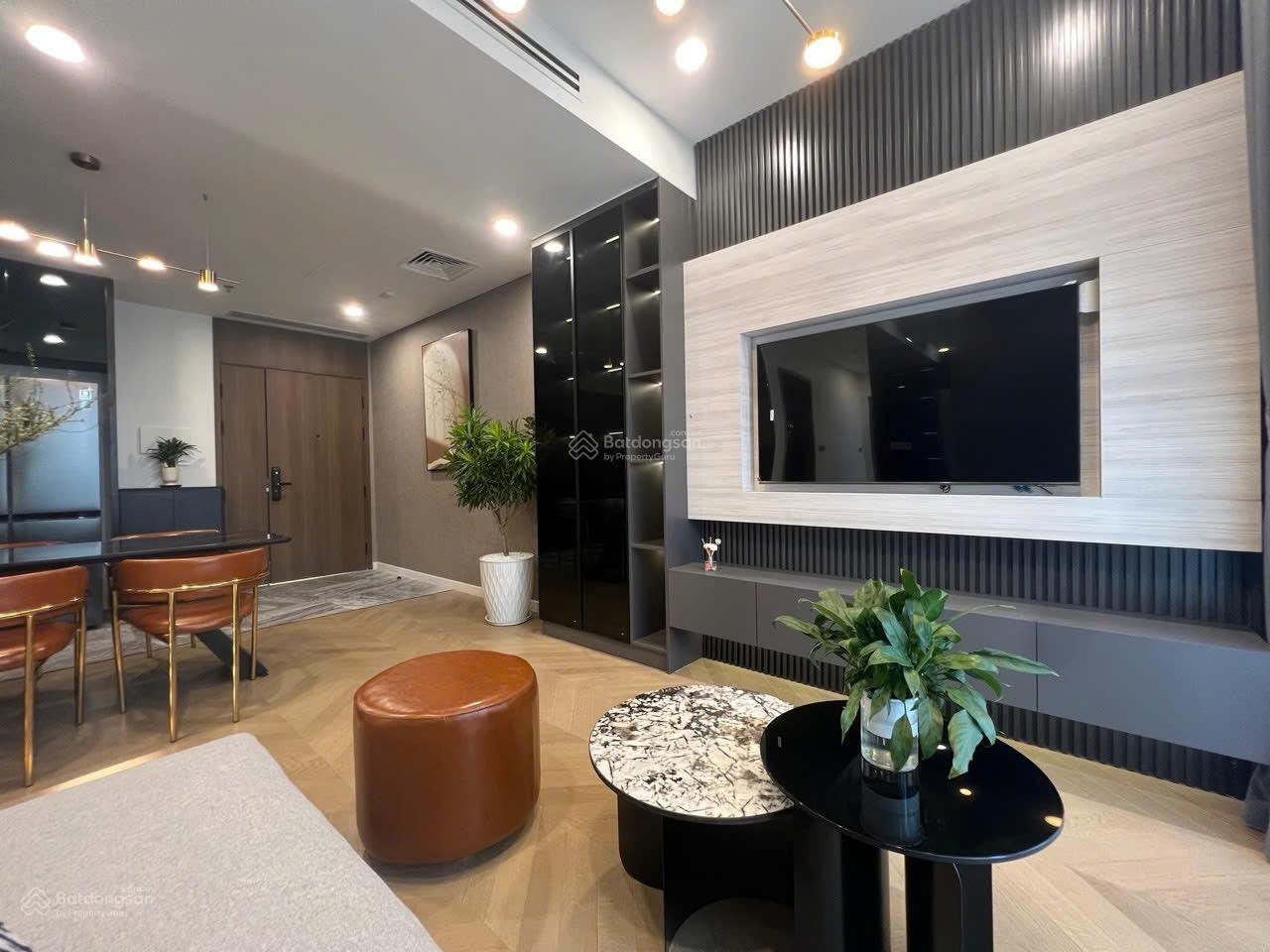 Bán nhanh 2PN Lumiere Riverside sẵn sổ giá 10.9 tỷ giá tốt nhất thị trường sẵn xem nhà