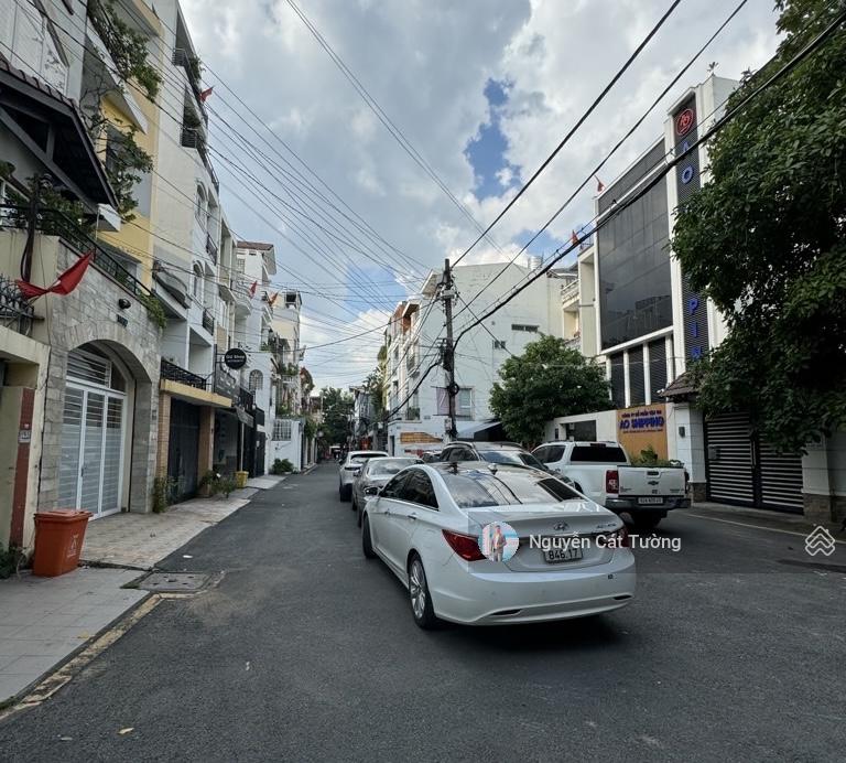 Bán nhà Ngô Tất Tố, Ngay Cầu Thị Nghè, (5.8x15m) 95m2, 100tr/m2, tiện xây mới 5 lầu. Bán nhà Ngô Tất Tố, Ngay Cầu Thị Nghè, (5.8x15m) 95m2, 100tr/m2, tiện xây mới 5 lầu.