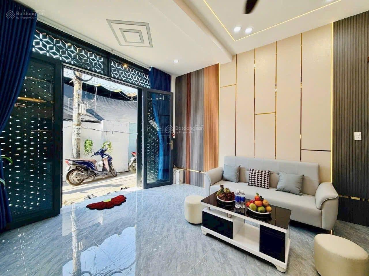 /đường số 6 p15GV hẻm ~3m tiện ích xq ra lotte 5p lầu 4,1-4,3x11 3PN 2vs full nt LH 0786 555 ***