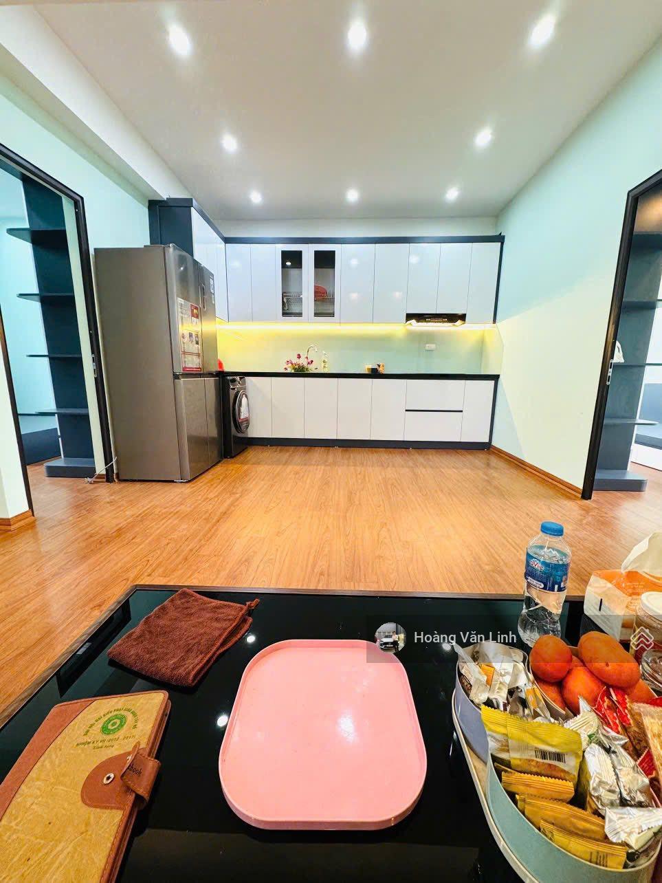 [ Chủ Mót Bán ] TT ĐH Kinh Tế Quốc Dân - DT 80m 3 Ngủ, 2 WC - Full nội thất như hình. Ở sướng.!