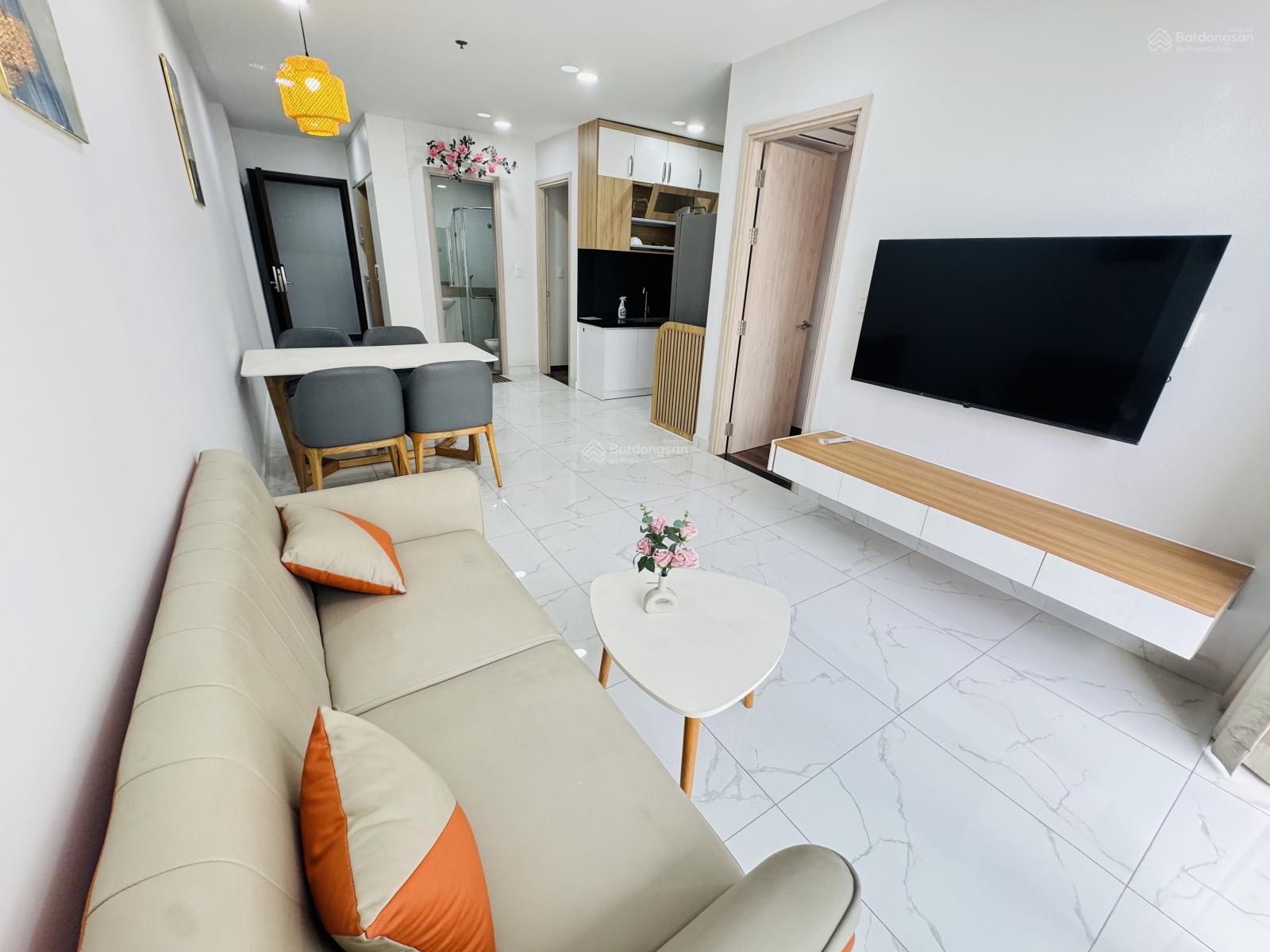 Chính chủ bán 2PN2WC 70m2 Full NT như hình sổ sẵn nhà mới cho thuê 9tr/tháng LH 0908 328 *** xem nha