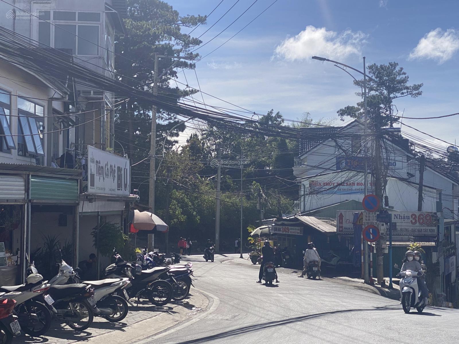 CƠ HỘI 1 0 2 - 107m2 Mặt tiền Hà Huy Tập, DT 107m2, Bề ngang 10m, Sổ riêng, Giá chỉ 5 tỷ 0984 391 ***