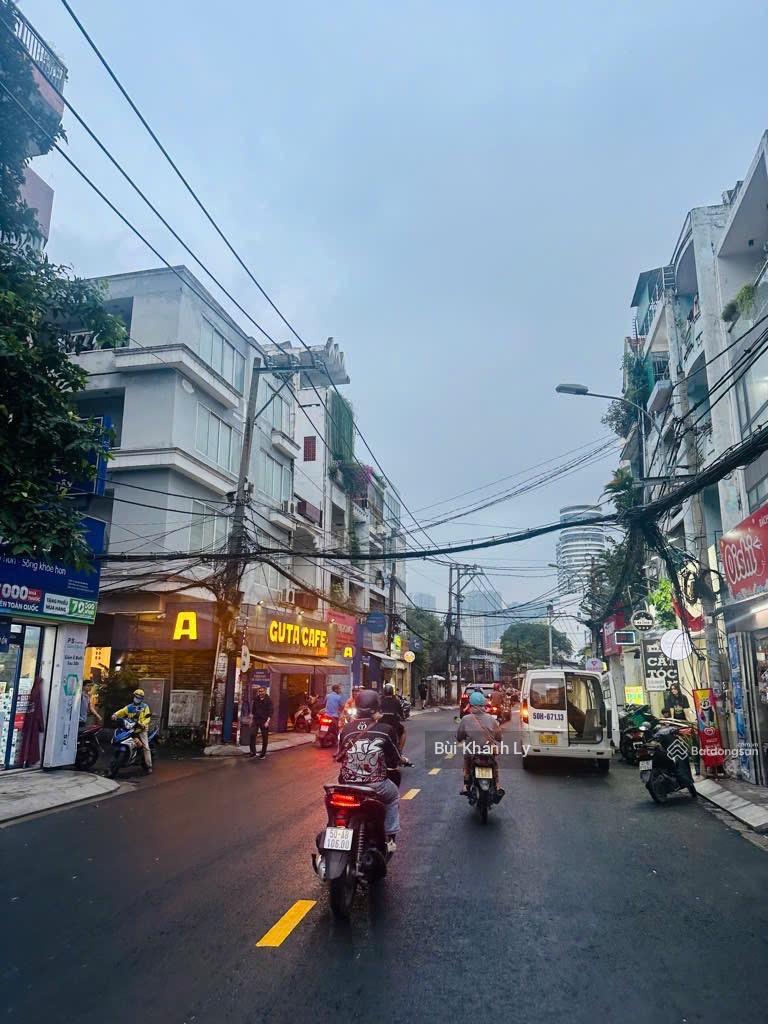 BÁN NHÀ MẶT TIỀN KHUVIP NGUYỄN CỬU VÂN 6 TẦNG THANG MÁY HĐ 70Tr/Th GẦN LANDMARK