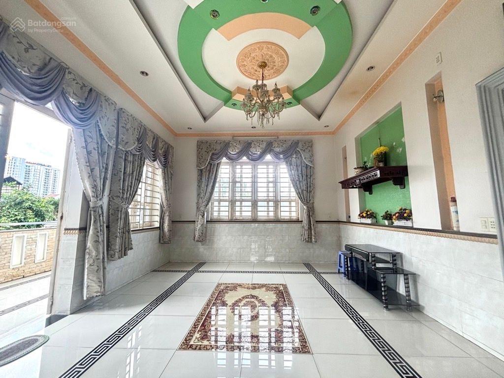 BÁN NHÀ RIÊNG NGAY PHẠM VĂN ĐỒNG LINH TÂY- DT ĐẤT 207M2- 4PN 4WC- SÂN VƯỜN ĐẬU OTO- GIÁ 13,5 TỶ BÁN NHÀ RIÊNG NGAY PHẠM VĂN ĐỒNG LINH TÂY- DT ĐẤT 207M2- 4PN 4WC- SÂN VƯỜN ĐẬU OTO- GIÁ 13,5 TỶ